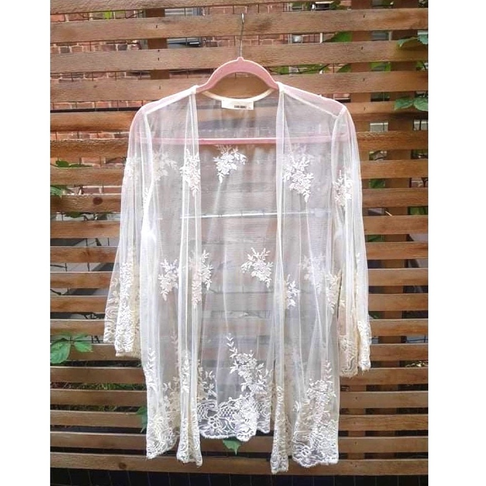 Sans Souci Lace Cardigan